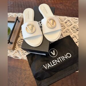 Valentino Bugola Slide In White - Size 8 - New In Box